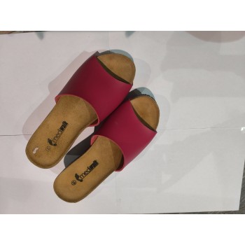 MW PAPUCE VISOKA PETA RUBIN 41