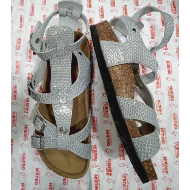 Grubin Catherine 195361 Zmija 12  Br 39